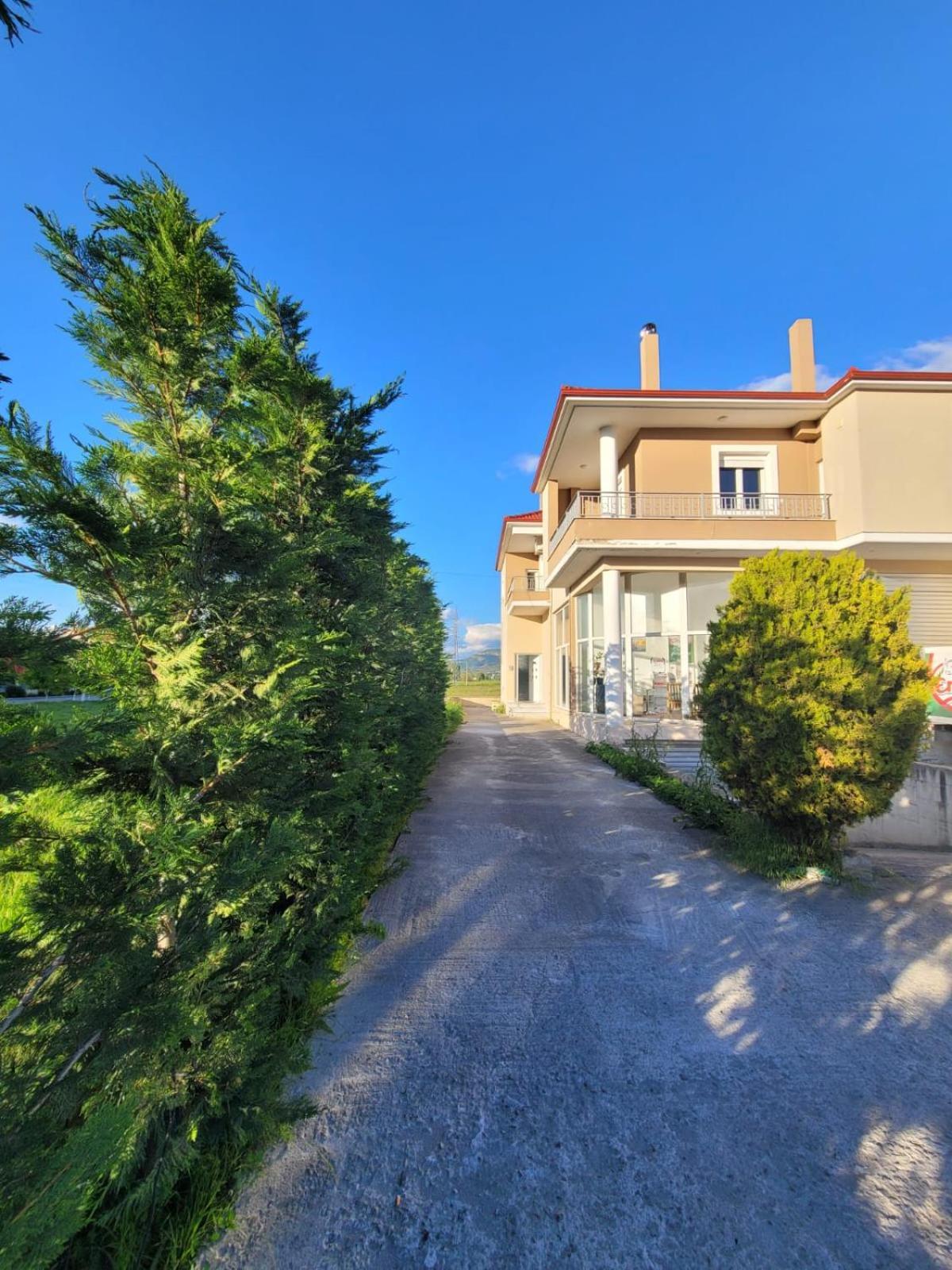 House * Korce